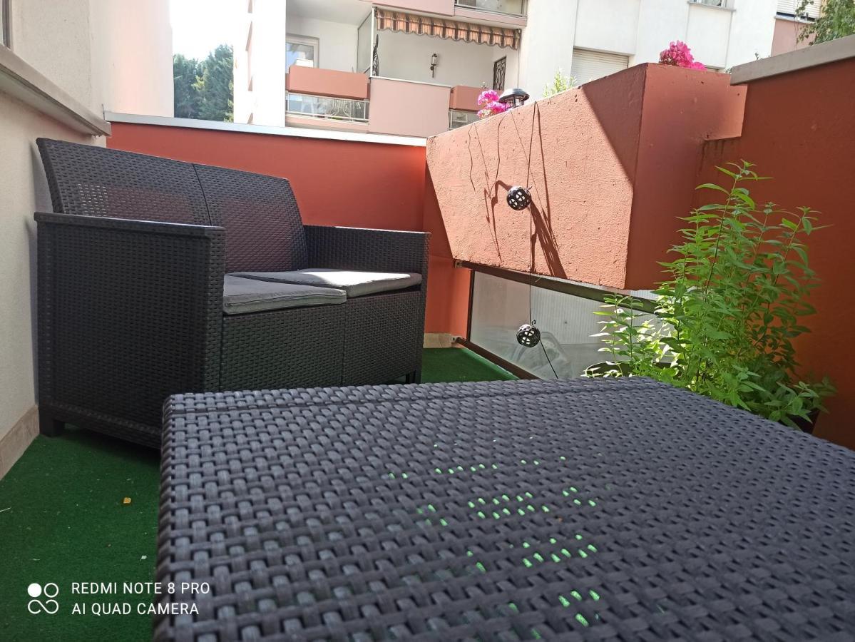 Super Appartement Avec Terasse Bischheim Bagian luar foto
